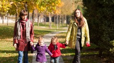 Nedajte sa oklamať slnečnými lúčmi, bude chladno