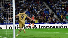 Narodeninová oslava ako sa patrí. Takýmito dvoma gólmi sa blysol Lewandowski v drese Barcelony