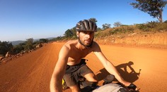 Prešiel na bicykli zo Slovenska až do Južnej Afriky: Slovák bojoval s hladom, púšťou aj maláriou