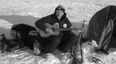 Hľadali ho niekoľko dní. Na nórskom súostroví zahynul známy polárnik Miroslav Jakeš (†75)