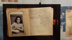 Úkryt Anny Frankovej možno nik neprezradil a nacisti ho našli náhodou