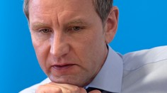Kritizovaný politik AfD Höcke sa údajne zastával Hitlera