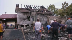 Šesťčlennej rodine zostali z domu len trosky. Po ničivom požiari prišla nečakaná vlna pomoci