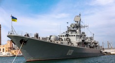 Deviaty deň vojny: Rusi chceli ukoristiť  fregatu, Ukrajinci ju radšej sčasti potopili