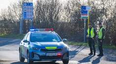 Od polnoci sme zaviedli kontroly na hraniciach s Maďarskom. Niekde si vodiči počkali v kolónach