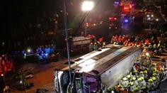 Dráma v Bolívii. Minibus narazil do tanečníkov, hlásia aj mŕtvych