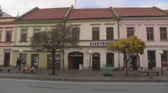 Historické domy v centre Prešova sú ohrozené. Pre nedbalosť suseda ich môžu zničiť splašky a vlhkosť