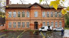 Za cenu bytu môžete vlastniť niečo nečakané. Obrovskú nehnuteľnosť predávajú kúsok od Slovenska