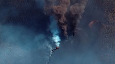 Na ostrove La Palma pre sopečný popol zrušili lety až do nedele