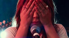 Tajomstvo odhalené. Toto sa dialo počas nakrúcania filmu Zrodila sa hviezda