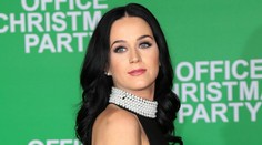 Radikálna zmena imidžu! Katy Perry v nepodarenej blond