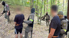 Brutálny útok na taxikára v Seredi: Mladíci čelia obvineniu z pokusu o vraždu, muž utrpel 13 bodných rán