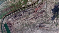 Z Azovstaľu sa dostalo 20 civilistov, tvrdia ukrajinskí vojaci