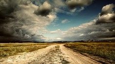 Pozor, platia výstrahy pred prívalovými zrážkami a lokálnymi povodňami