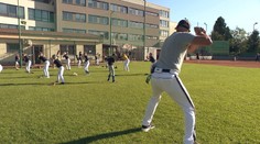 Tréner začínal s dvoma dcérami. Dnes vedie tím plný talentovaných dievčat v Trnave