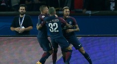 VIDEO-LM: Paríž hladko zdolal Bayern, šokujúci výbuch Benficy, triumf ManUtd