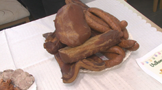 Veľká noc sa blíži: Trhy po celom Slovensku lákajú na tradície aj domáce dobroty