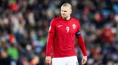 EURO bude bez najlepšieho hráča Európy. Nórsko zbabralo ďalšiu kvalifikáciu