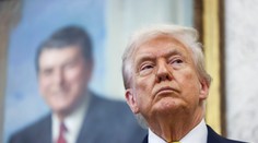 Trump zvýšil Kanade clá o desať percentuálnych bodov, trestá ju za reklamu s Reaganom