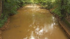 Na celom úseku takmer vyhynuli ryby a voda sa sfarbila dooranžova. Takto vyzerá rieka Slaná teraz