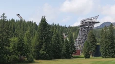 Od začiatku rozdeľovala verejnosť. Nad osudom kontroverznej tatranskej veže naďalej visia otázniky