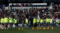 Zidane viedol svoj prvý tréning. Pozrieť si ho prišlo až 6000 ľudí!
