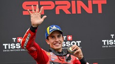 Získal titul majstra sveta, no sezónu nedokončí. Marc Marquez sa po operácii nestihne zotaviť