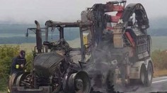Za Žiarom nad Hronom horel traktor, zostal z neho iba vrak