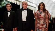 Trump privítal nový rok okázalou párty na Floride