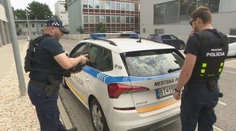 Sám si zavolal políciu a vzápätí nafúkal. To však zďaleka nebol najbizarnejší prípad bratislavských hliadok