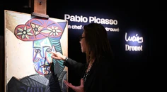 V aukcii sa predal doteraz neznámy portrét Picassovej múzy Dory Maarovej