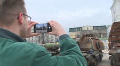 Cestovateľov zo dňa na deň vystriedali utečenci. Štáb TV Markíza však stretol Jakuba, ktorý prišiel ako turista