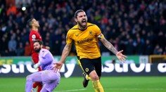 Arsenal prehral po piatich mesiacoch a s tímom na odstrel, trápiaci sa Liverpool nestačil na Wolves