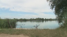 Rybár dobodal po hádke mladého muža. V stredu sa postavil pred súd