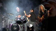 Bubeníka skupiny Metallica pasovali za rytiera