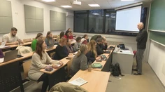 Učitelia si opäť sadli do lavíc: Štát potrebuje fyzikárov a matematikárov. Vymysleli, ako ich získať