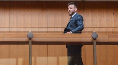 Peter Kotlár na rokovaní vlády predložil analýzu o vakcínach. Tomáš Drucker hovorí o záveroch na úrovni plochej Zeme