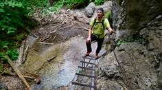 Chystáte sa v horúčavách na turistiku? Lekár a záchranár radia, na čo určite netreba zabudnúť