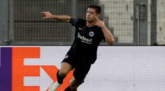 VIDEO: Frankfurt doma deklasoval Düsseldorf, hrdinom päťgólový Jovič