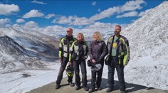 Manželia zdolali Himaláje na motorkách: Zažili drsné podmienky aj monzún