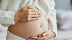 Poľka v ôsmom mesiaci tehotenstva vylúpila dve banky. Z väzenia môže vyjsť, až keď bude jej dieťa dospelé