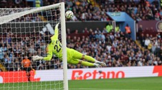 Arsenal našiel recept na Aston Villu. Stopercentný je naďalej aj Manchester City, ktorý si poradil s nováčikom