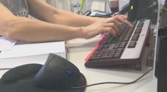 Keď Mima priznala, že je transrodová, firmy neodpovedali. Po zmene životopisu prišiel zlom