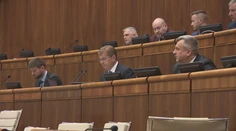 Zmätočný odchod Pellegriniho z parlamentu stále vzbudzuje pozornosť. Peter Žiga to považuje za uzavreté