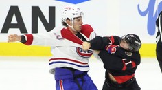 VIDEO: Juraj Slafkovský prvou hviezdou duelu! Okrem gólu pridal aj parádnu bitku