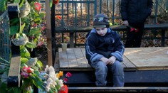 Prvé obete nehody lietadla už pochovali