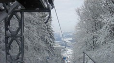 Na lanovke na Javorový vrch uviazlo 28 ľudí. Aj dieťa