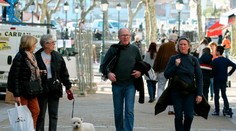 Pozreli sme sa na vývoj vlny omikron v krajinách, kde s pandémiou prestali bojovať