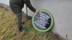 Tabuľky, ktoré zachraňujú životy. V blízkosti železníc ich umiestňujú psychológovia