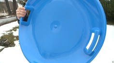 Pri jazde na "tanieri" sa vážne zranilo poľské dievčatko